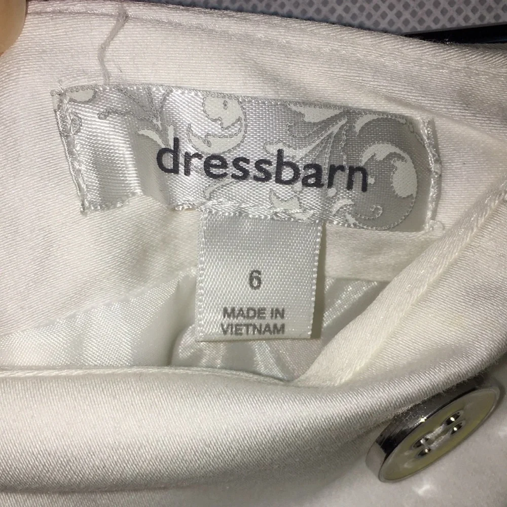 Dressbarn White Pencil Skirt | Buttons Detail | Front Pockets | Size 6